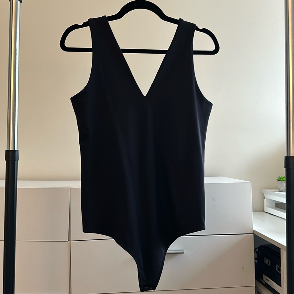 Abercrombie & Fitch V-Neck Body Suit - Size Large